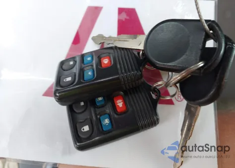 2005 Ford Freestar Sel z USA, uszkodzony, nr VIN 2FMZA52275BA14401